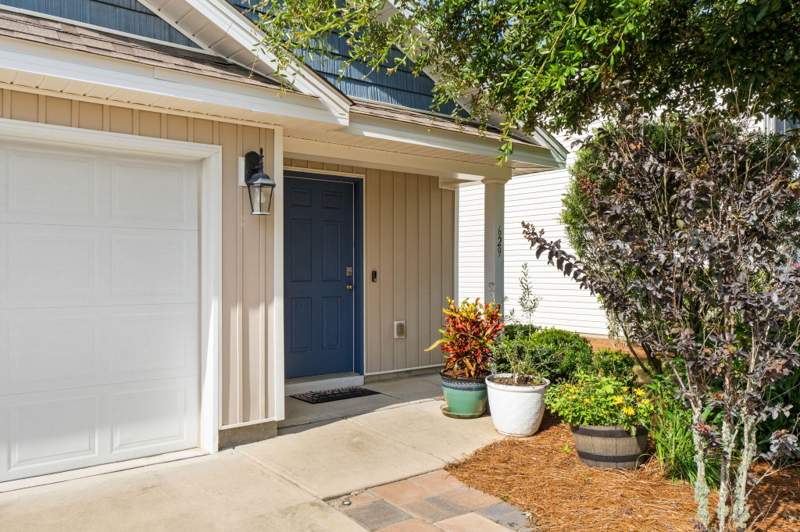 3 bedroom Detached Single Family at 629 Earl Godwin Road, Hammock Bay, Freeport — photo 3