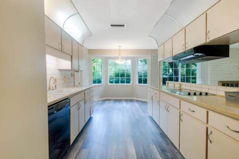 19 NW Oakdale Road, Fort Walton Beach FL - photo 18 of 47