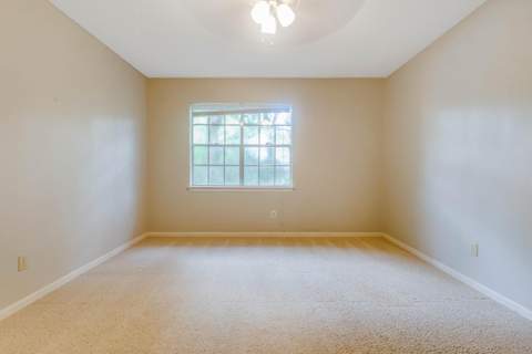 19 NW Oakdale Road, Fort Walton Beach FL - photo 24 of 47