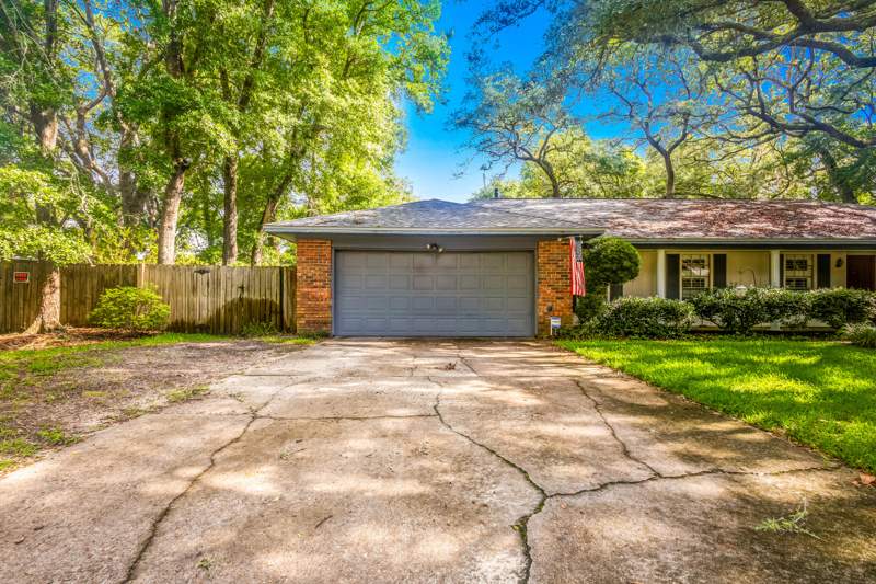 4 bedroom Detached Single Family at 19 NW Oakdale Road, Forest Park Unit 2, Fort Walton Beach — photo 2