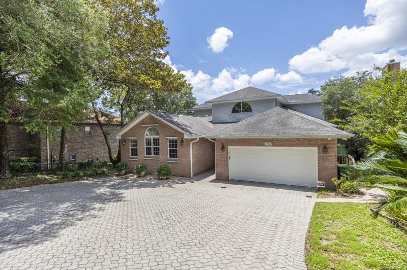 5 bedroom Detached Single Family at 149 Eldredge Road, Mooneys North S/D, Fort Walton Beach — photo 2