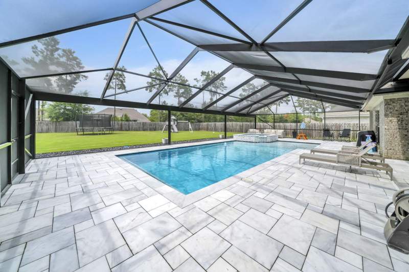 4 bedroom Detached Single Family at 355 Mill Pond Cove, Hammock Bay, Freeport — photo 4