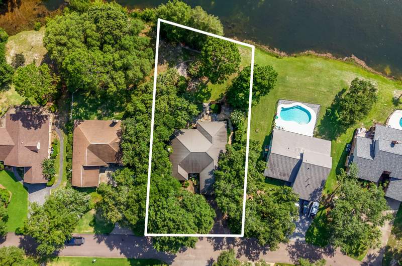 4 bedroom Detached Single Family at 109 Bermuda Way, Bluewater Bay Village 1A, Niceville — photo 3