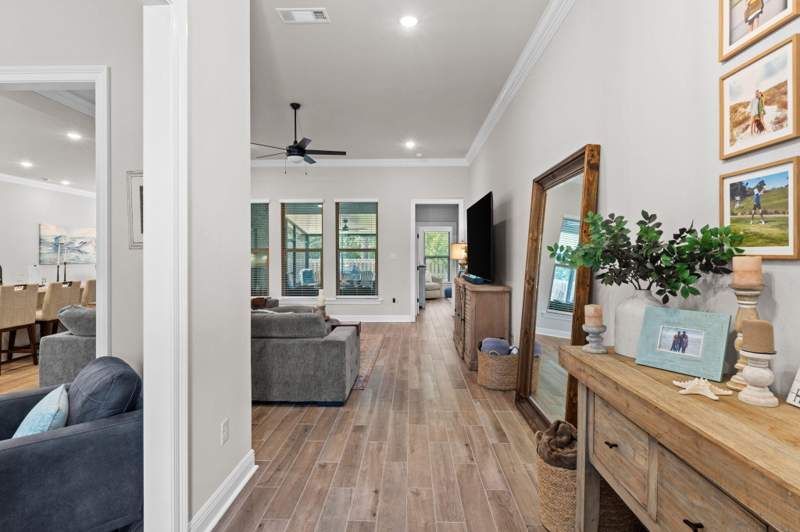 4 bedroom Detached Single Family at 518 E Tweet Street, Hammock Bay, Freeport — photo 3