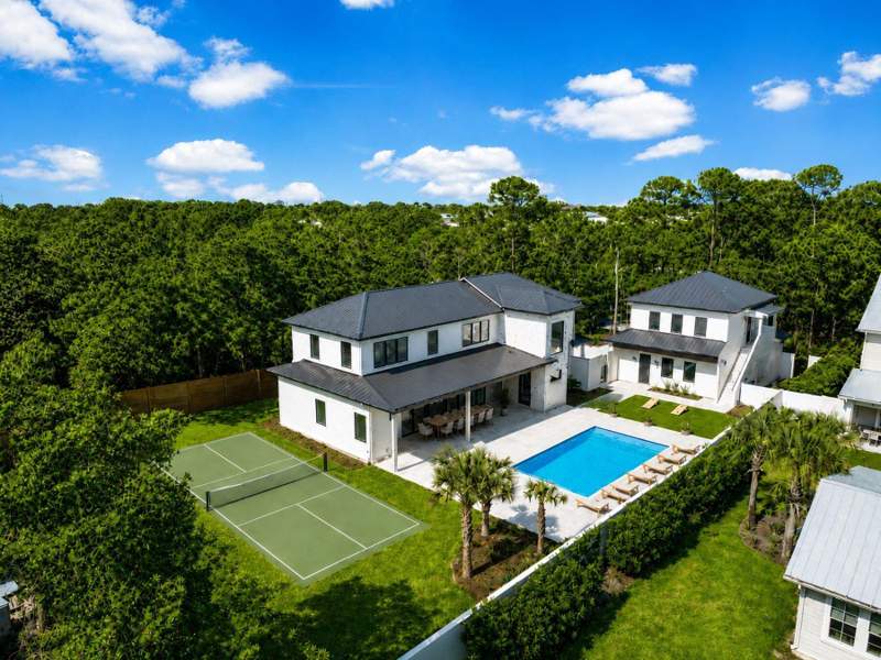 6 bedroom Detached Single Family at 200 Overlook Drive, Gulf Pines, Miramar Beach — photo 2