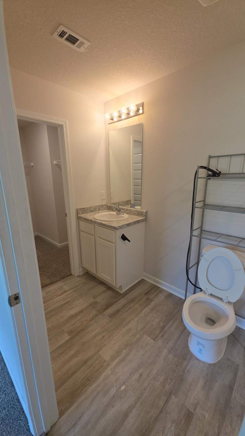 4 bedroom Detached Single Family at 3106 Van Day Way, The Grove, Crestview — photo 4
