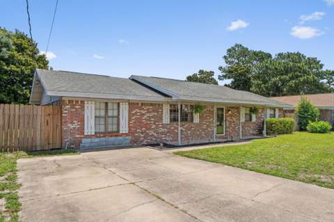 5 Lakeview Drive, Mary Esther FL - photo 6 of 36