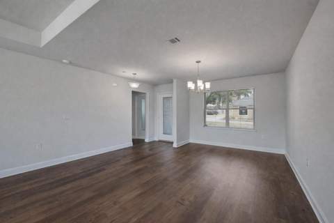 5839 Crestlake Drive, Crestview FL - photo 9 of 43