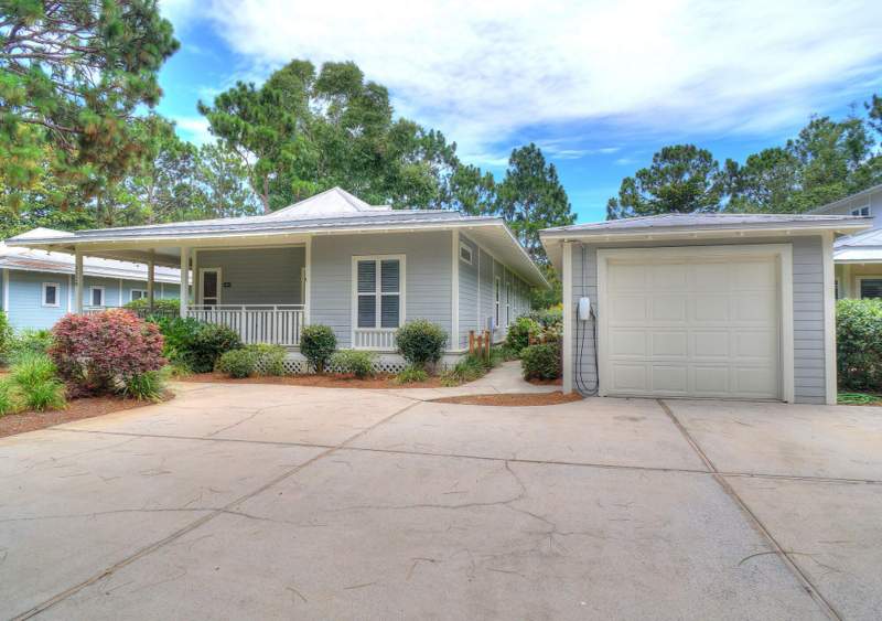 4 bedroom Detached Single Family at 1129 Prestwick Place, Prestwick Place, Miramar Beach — photo 2