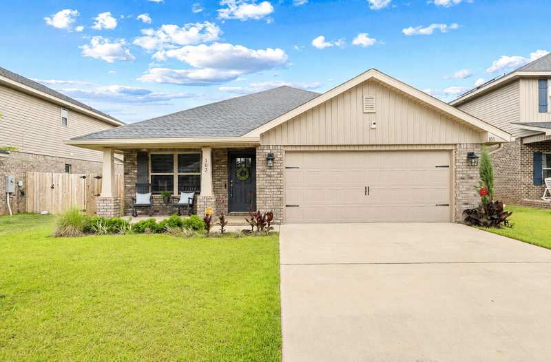 3 bedroom Detached Single Family at 103 Ridgeway Circle, Ridgeway Landing, Crestview — photo 1
