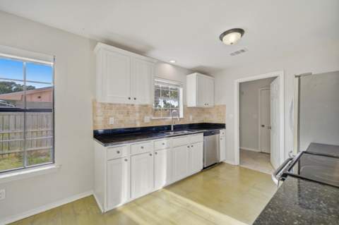 710 Swan Lane, Destin FL - photo 11 of 62
