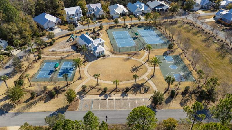 4 bedroom Detached Single Family at 164 Hidden Hive Way, Bear Creek Cottages, Freeport — photo 3