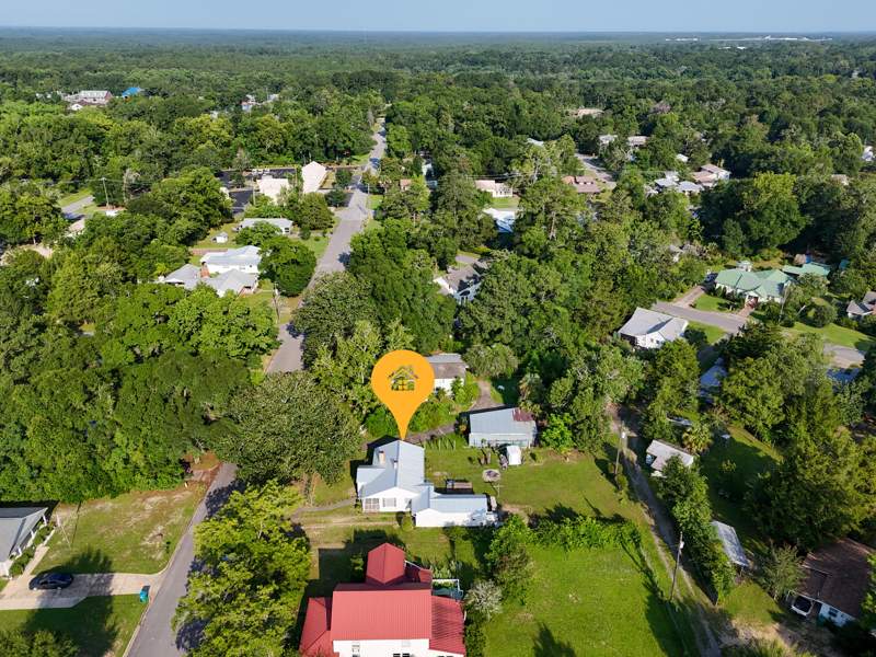 3 bedroom Detached Single Family at 347 Park Avenue, Heath'S, DeFuniak Springs — photo 3