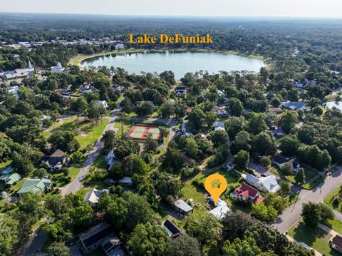 347 Park Avenue, DeFuniak Springs FL - photo 6 of 32