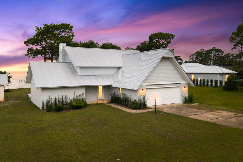3 bedroom Detached Single Family at 2208 Bay Grove Road, Morris Bay, Freeport — photo 1