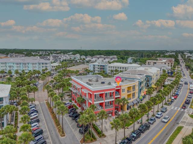 95 Laura Hamilton Boulevard #303