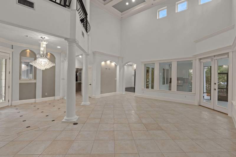 4 bedroom Detached Single Family at 3028 Club Drive, Burnt Pine, Miramar Beach — photo 3
