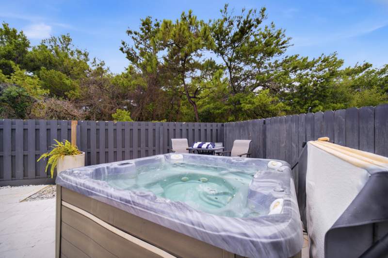 4 bedroom Detached Single Family at 423 Sandy Cay Drive, Paradise Retreat, Miramar Beach — photo 2