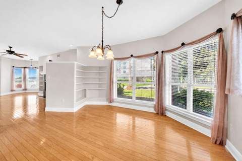 511 Fallin Water Drive, Mary Esther FL - photo 10 of 56