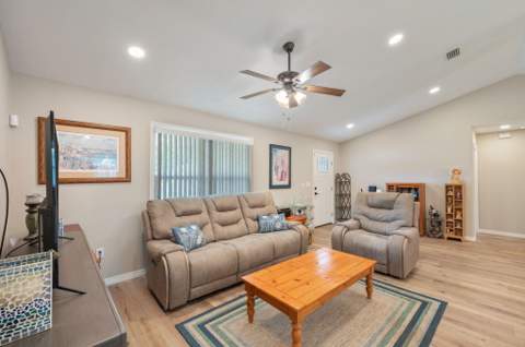 1154 Oakwood Lakes Boulevard, DeFuniak Springs FL - photo 16 of 53