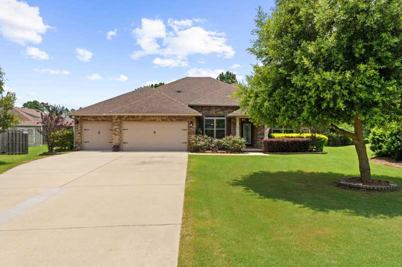3 bedroom Detached Single Family at 300 Brighton Cove, Hammock Bay, Freeport — photo 1