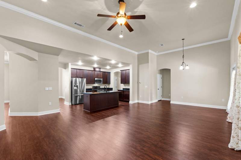 3 bedroom Detached Single Family at 300 Brighton Cove, Hammock Bay, Freeport — photo 4