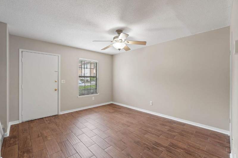 2 bedroom Townhouse at 611 Center Street #Unit 10, Brownsville Station 2, Fort Walton Beach — photo 4