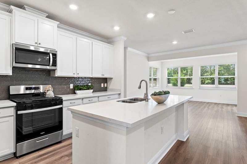4 bedroom Detached Single Family at 18 W Sky Way, Hammock Bay, Freeport — photo 3