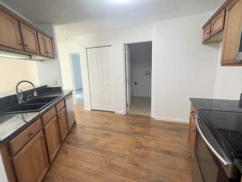 4 bedroom Detached Single Family at 5210 Moore Loop, Lee Farms Ph II, Crestview — photo 3