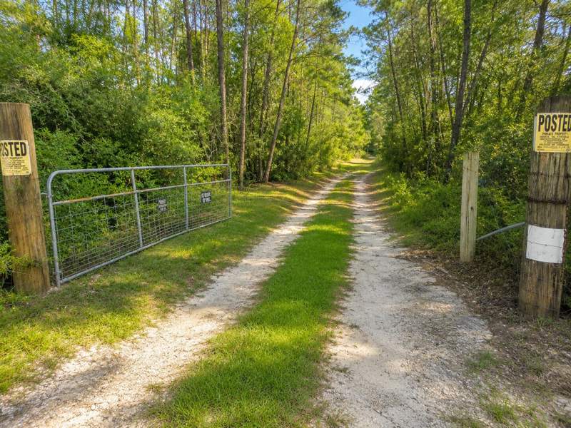 3 bedroom Manufactured Home at 183 Deer Trail, Turkey Creek Unrec, DeFuniak Springs — photo 2