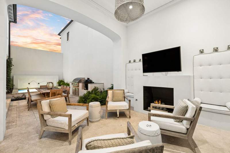 4 bedroom Detached Single Family at 94 Nonesuch Way, Alys Beach, Alys Beach — photo 4