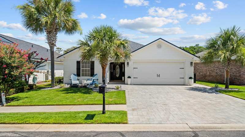 3 bedroom Detached Single Family at 440 Sandy Cay Drive, Paradise Retreat, Miramar Beach — photo 1