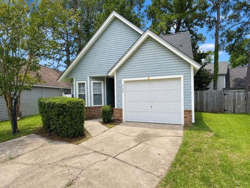 3 bedroom Detached Single Family at 409 Heritage Court, Heritage, Fort Walton Beach — photo 3