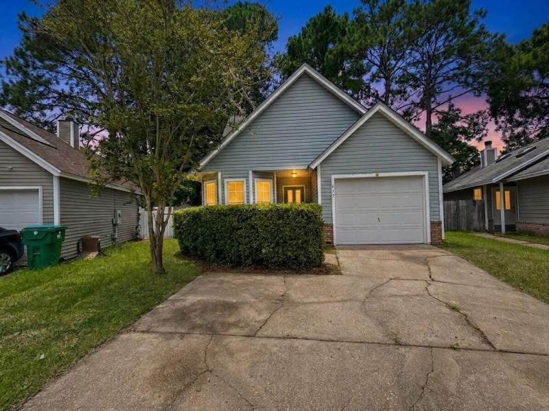 3 bedroom Detached Single Family at 409 Heritage Court, Heritage, Fort Walton Beach — photo 2