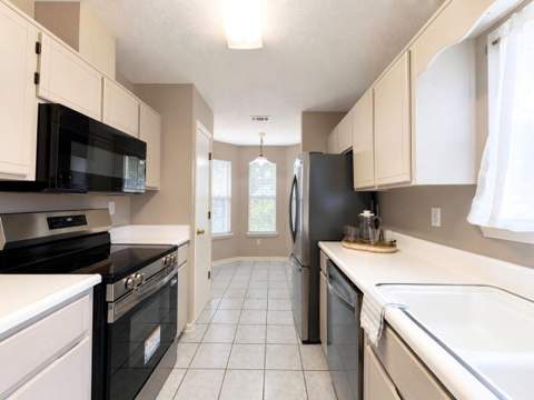 409 Heritage Court, Fort Walton Beach FL - photo 9 of 29
