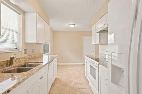 1010 Aspen Court, Fort Walton Beach FL - photo 14 of 27