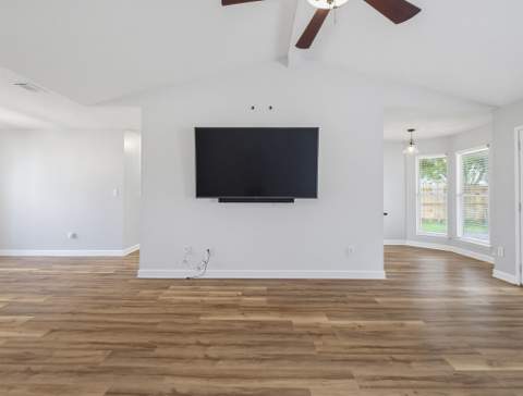 1565 Meadowbrook Court, Niceville FL - photo 11 of 58