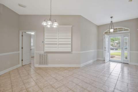272 Tecumseh Lane, Mary Esther FL - photo 6 of 39