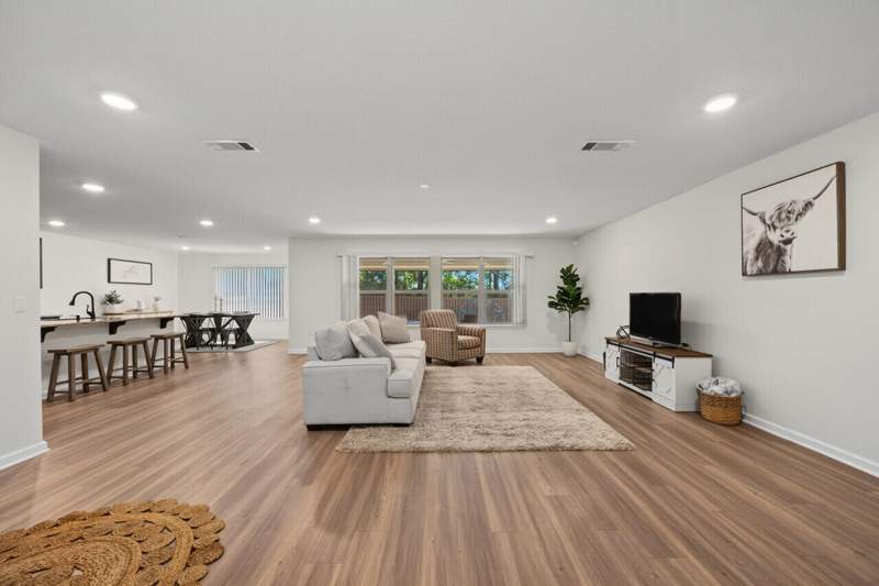 4 bedroom Detached Single Family at 352 Merlin Court, Redstone Commons, Crestview — photo 5