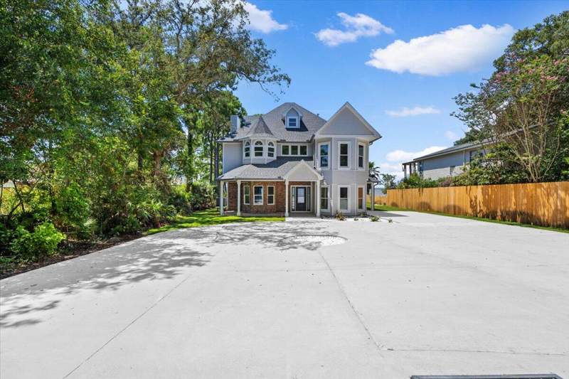 6 bedroom Detached Single Family at 609 Calhoun Avenue, Destin Moreno Point, Destin — photo 2