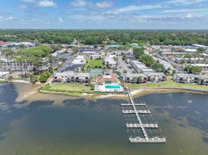 2 bedroom Condominium at 308 SW Miracle Strip Parkway #3B, Fountainhead, Fort Walton Beach — photo 1