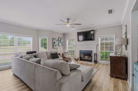 895 Shalimar Court, Shalimar FL - photo 10 of 46