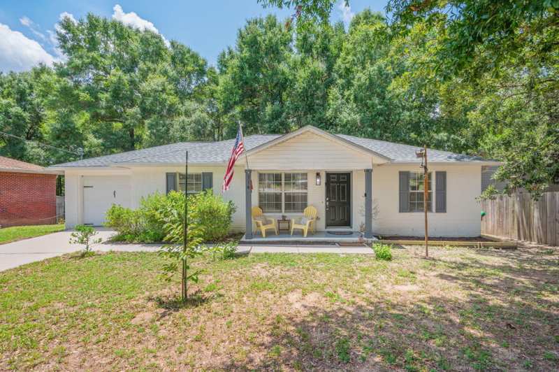 3 bedroom Detached Single Family at 114 Jeff Drive, Adams Powell, Crestview — photo 1