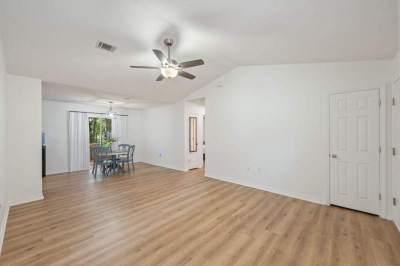 3 bedroom Detached Single Family at 114 Jeff Drive, Adams Powell, Crestview — photo 5