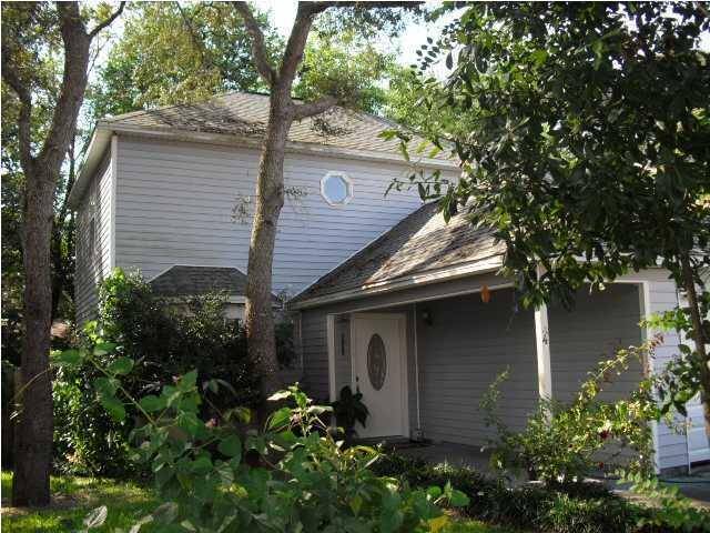 4 Forest Breeze Court