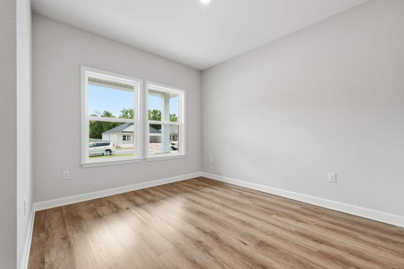 4 bedroom Detached Single Family at 111 Spooner Street, McCarthy Estates, DeFuniak Springs — photo 5