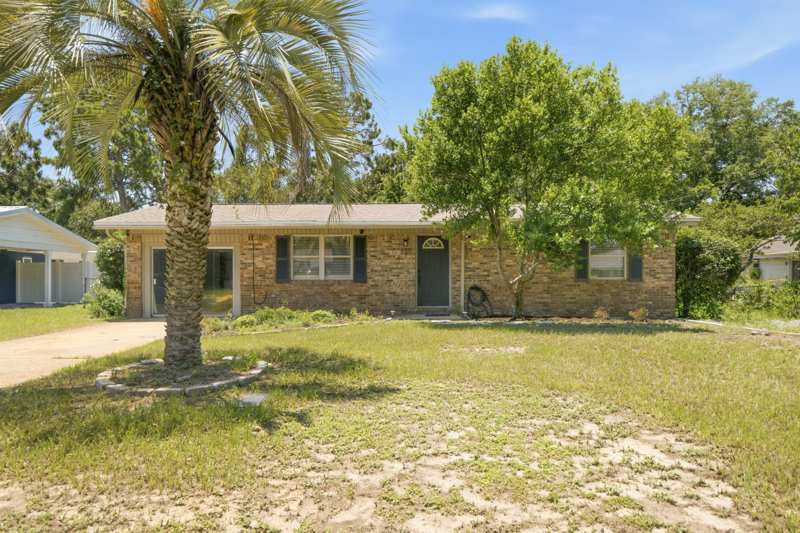3 bedroom Detached Single Family at 320 NW Oakland Circle, Oakland Heights, Fort Walton Beach — photo 1