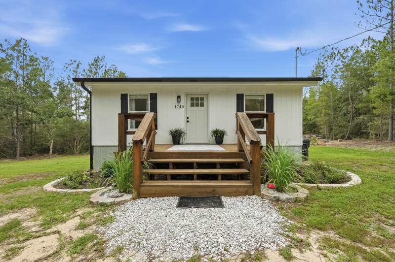 2 bedroom Detached Single Family at 1743 Hinote Road, Hinote Commons, DeFuniak Springs — photo 3