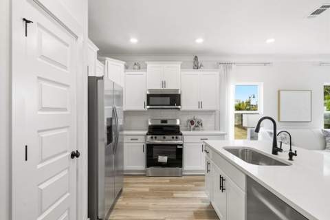 108 Bismark Boulevard #45, Destin FL - photo 6 of 19