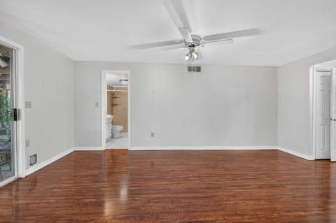 284 NE Beachview Drive, Fort Walton Beach FL - photo 7 of 30